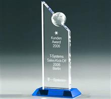 Glastrophäe "Weltkugel": "Der" klassische Award für Ihre Besten! Kombionation aus tiefblauem Krista