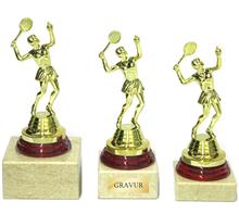 Trophäe Tennis Dame: Attraktive Trophäe "TENNIS DAME" aus Steingußmaterial in silber mit Gold